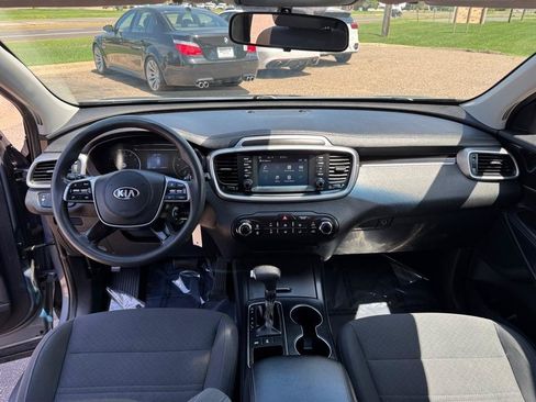 Used 2020 Kia Sorento AWD V6 image 31