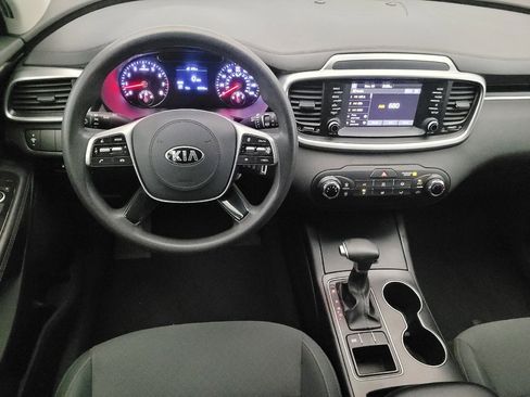Used 2020 Kia Sorento LX image 22