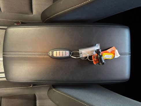 Used 2025 Nissan Altima 2.5 SV image 22