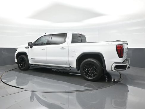 Used 2022 GMC Sierra 1500 Elevation w/ Elevation Premium Package AWD/4WD image 5