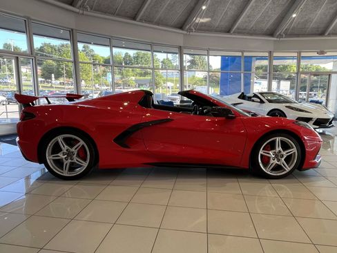 Used 2023 Chevrolet Corvette Stingray Preferred Conv w/ 2LT RWD image 4