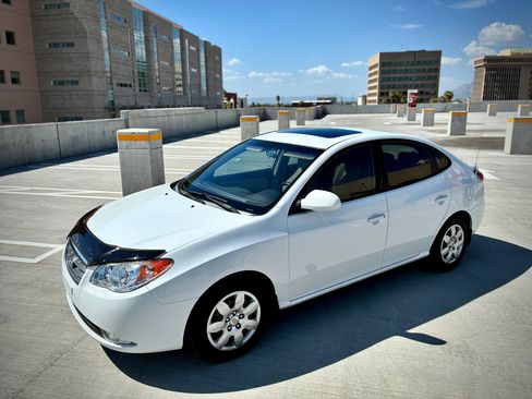 Used 2007 Hyundai Elantra GLS FWD image 3