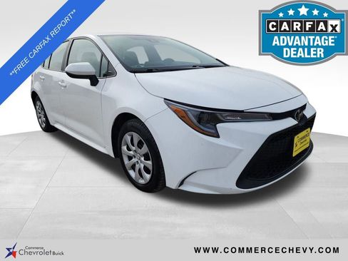 Used 2022 Toyota Corolla LE image 1