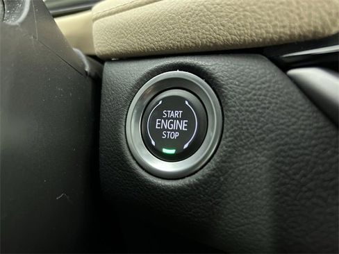 Certified 2024 Cadillac XT4 Luxury w/ Cold Weather Package image 17