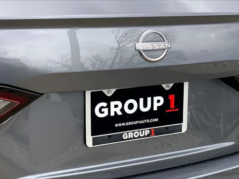 Used 2025 Nissan Altima 2.5 SV image 30