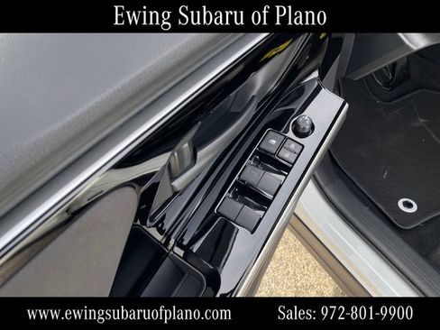Used 2025 Subaru Solterra Premium w/ Premium Convenience Package image 12