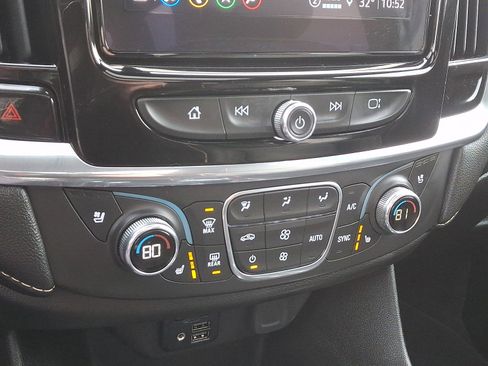 Certified 2023 Chevrolet Traverse Premier w/ Redline Edition image 17