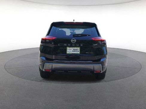 Certified 2024 Nissan Rogue SL image 4