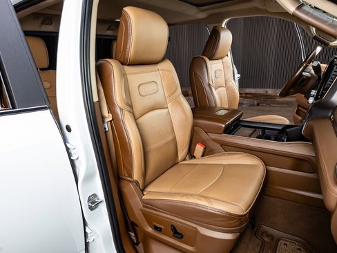 Used 2022 RAM 3500 Limited image 30