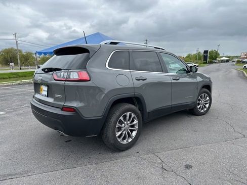 Used 2021 Jeep Cherokee Latitude Lux w/ Comfort/Convenience Group AWD/4WD image 5