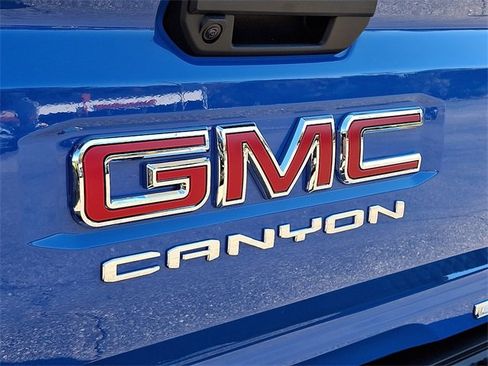 New 2026 GMC Canyon Elevation image 18
