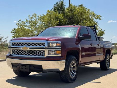 Used 2014 Chevrolet Silverado 1500 LT w/ Texas Edition, 1LT Trim RWD image 2