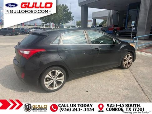 Used 2013 Hyundai Elantra GT w/ Tech Pkg FWD image 3