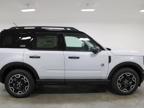 New 2026 Ford Bronco Sport Outer Banks AWD/4WD image 10