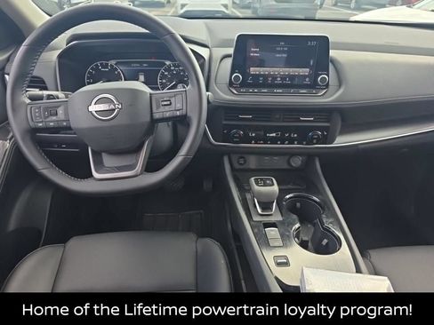 Certified 2026 Nissan Rogue SV w/ SV Premium Package FWD image 5