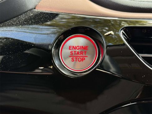 Certified 2023 Acura MDX FWD w/ Technology Package image 10