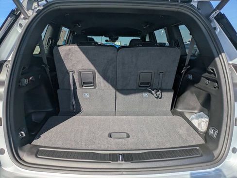 New 2025 Jeep Grand Cherokee L Laredo RWD image 11
