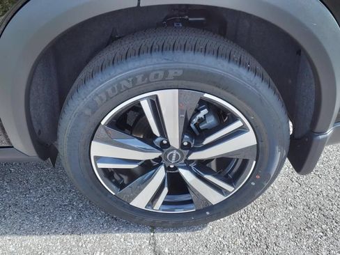 Certified 2024 Nissan Rogue SL FWD image 4