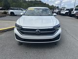 Used 2022 Volkswagen Jetta SE image 3