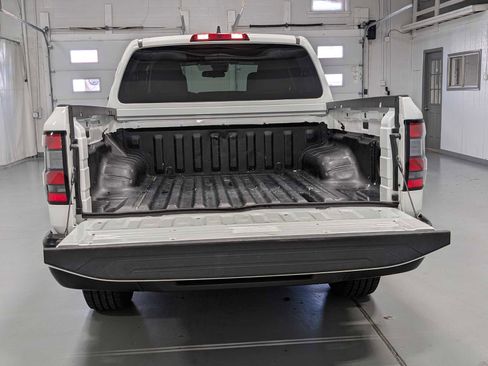 Used 2022 Nissan Frontier S w/ Technology Package image 34