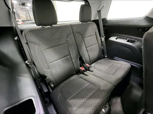 Used 2019 GMC Acadia SLE FWD image 33