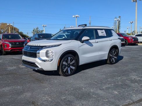 New 2026 Mitsubishi Outlander SEL FWD image 2