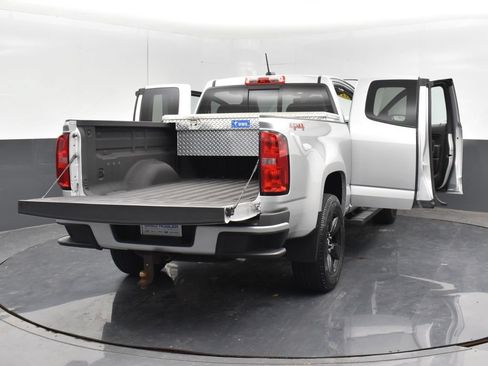 Used 2018 Chevrolet Colorado LT AWD/4WD image 35