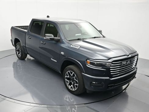New 2026 RAM 1500 Laramie AWD/4WD image 35