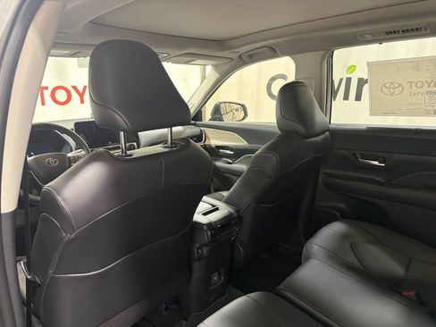 New 2026 Toyota Grand Highlander AWD image 21