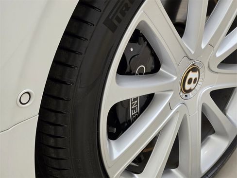 Used 2020 Bentley Continental GT image 16