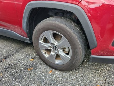 Used 2025 Toyota RAV4 XLE image 9