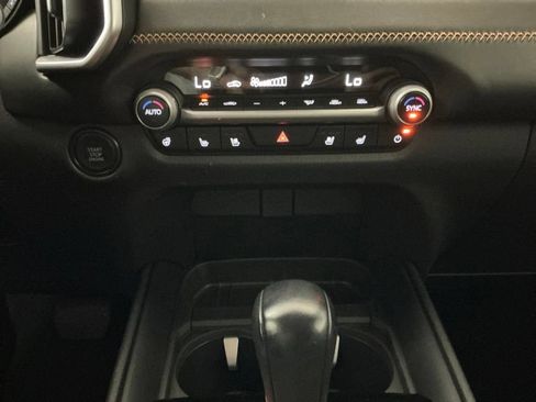 Used 2024 MAZDA CX-50 AWD 2.5 Turbo w/ Premium Pkg image 12