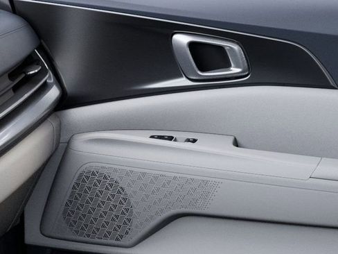 New 2025 Kia Carnival SX w/ SX Dark Edition Package image 25