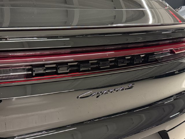 Certified 2026 Porsche Cayenne S AWD/4WD image 16