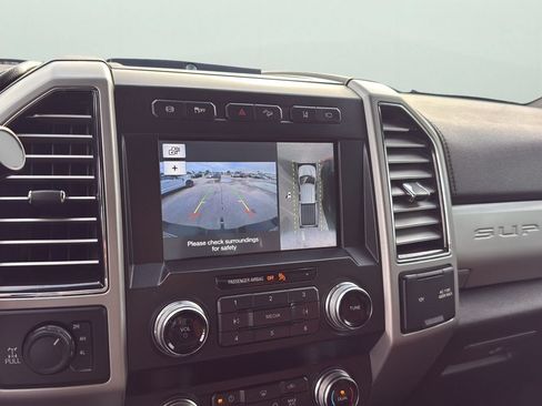 Used 2019 Ford F250 King Ranch w/ King Ranch Ultimate Package AWD/4WD image 18