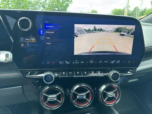 Used 2024 Chevrolet Blazer EV RS AWD/4WD image 18