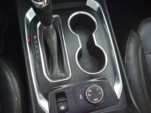 Used 2019 Chevrolet Traverse RS image 34