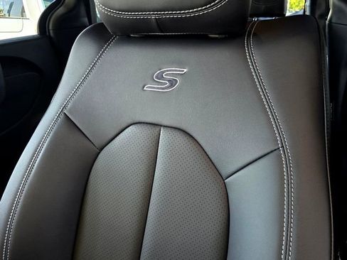 New 2026 Chrysler Pacifica Select w/ S Appearance Package image 21