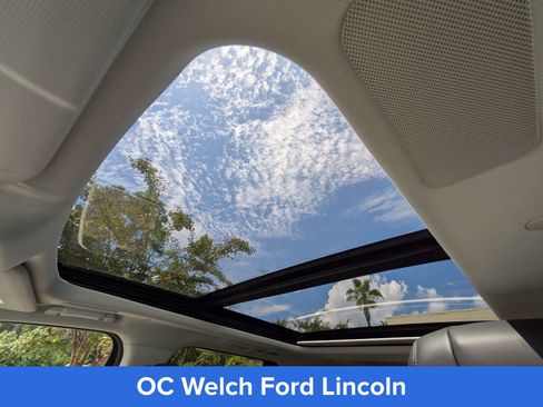 Certified 2026 Lincoln Navigator Reserve AWD/4WD image 12