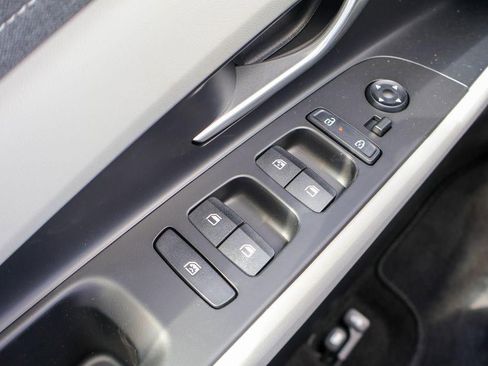 New 2026 Hyundai Elantra Limited image 22