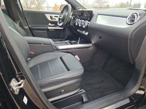 Used 2024 Mercedes-Benz GLA 35 AMG 4MATIC image 7