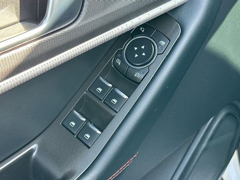 Used 2025 Ford Explorer ST-Line w/ Premium Package image 19