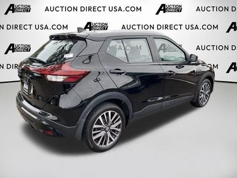 Used 2021 Nissan Kicks SV FWD image 21