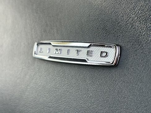 Used 2022 Ford F150 Limited AWD/4WD image 39