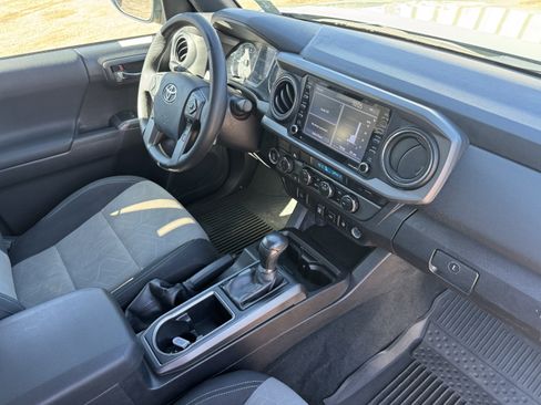 Certified 2023 Toyota Tacoma TRD Off-Road image 19