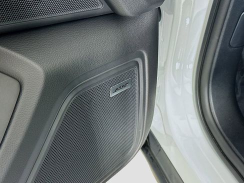 Certified 2025 Porsche Macan image 21