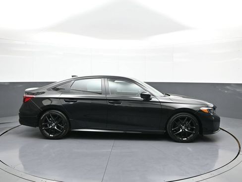Certified 2025 Honda Civic Sport image 5