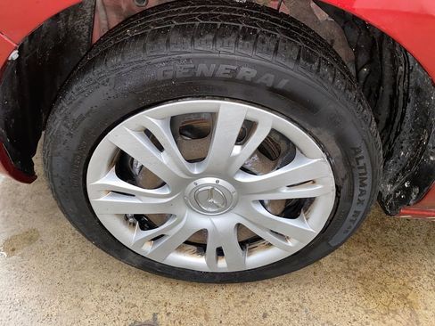 Used 2014 MAZDA MAZDA2 Sport FWD image 14