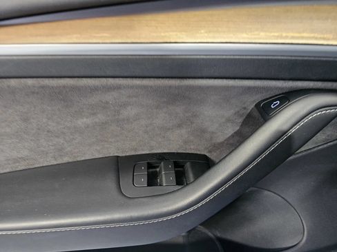 Used 2023 Tesla Model 3 Standard Range RWD image 13