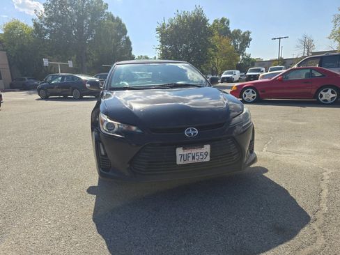 Used 2016 Scion tC FWD image 2